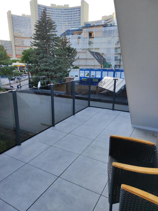 Luxurioeses Penthouse Mit Blick Auf Die Uno-City Und Dem Kaiserwasser. 3Schlafzimmer, 2 Baeder, Privat Lift Ins Apartment Viena Exterior foto